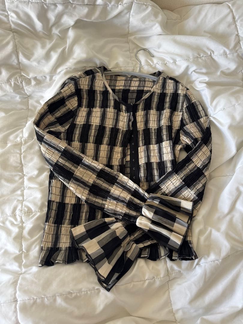 p*i様 CLANE SHIRRING DESIGN BLOUSE