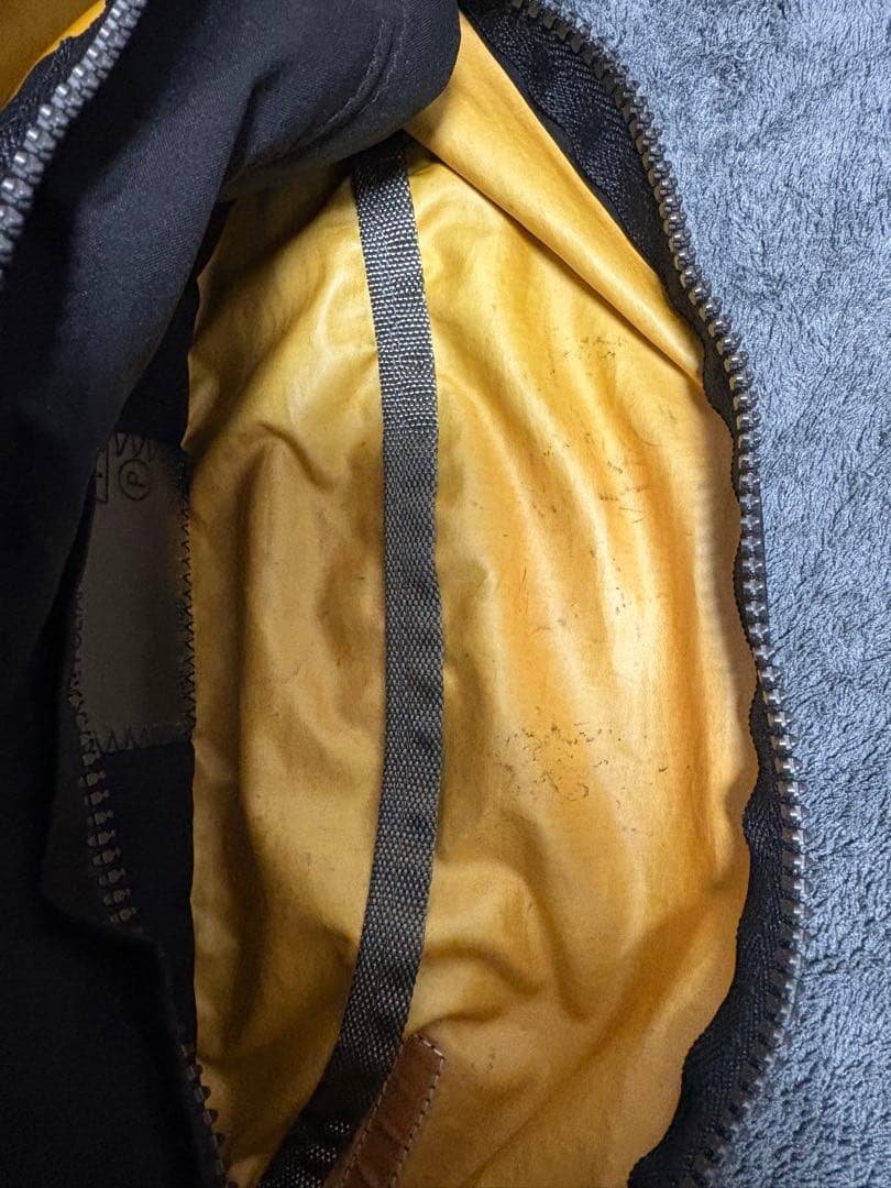 PRADAスポーツ　ボディバッグ　ウエストポーチ 4VA107 プラダ