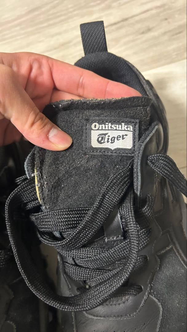 Onitsuka Tiger DENTIGRE LS 厚底スニーカー