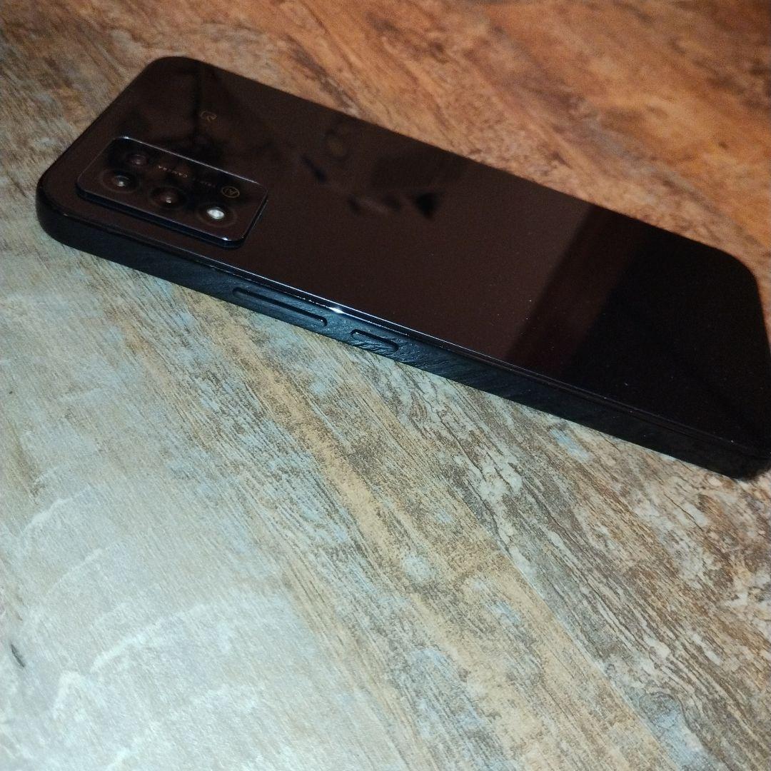 シムフリー Libero 5G III A202ZT　有機EL　FHD+