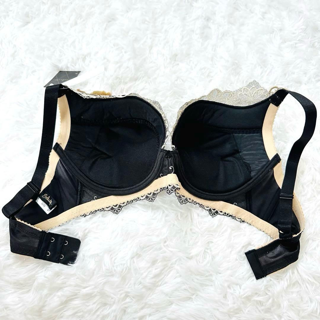 【新品未使用】Wacoal/70グループ/G70/VIVA LINE/黒