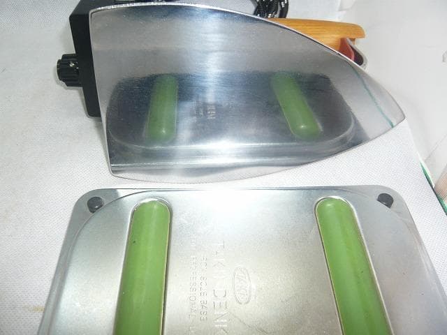 未使用に近い美品　タキイ　5型自動アイロン　和裁　洋裁　業務用アイロン