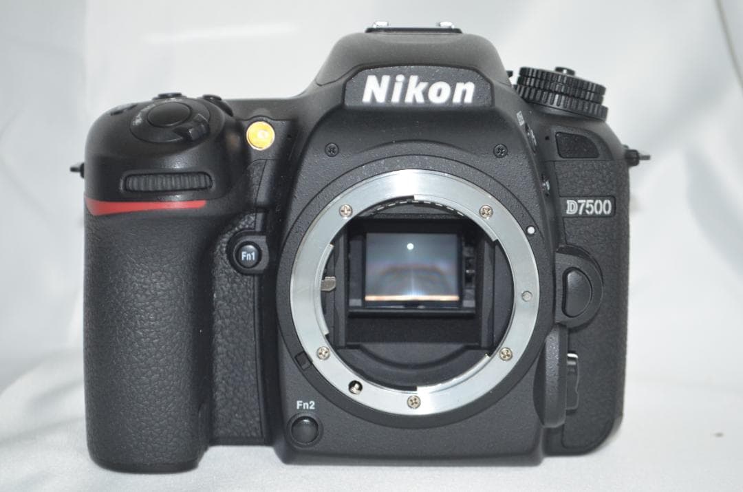 極美品級　シャッター数1万3千回以下 Nikon D7500☆Wi-Fi搭載