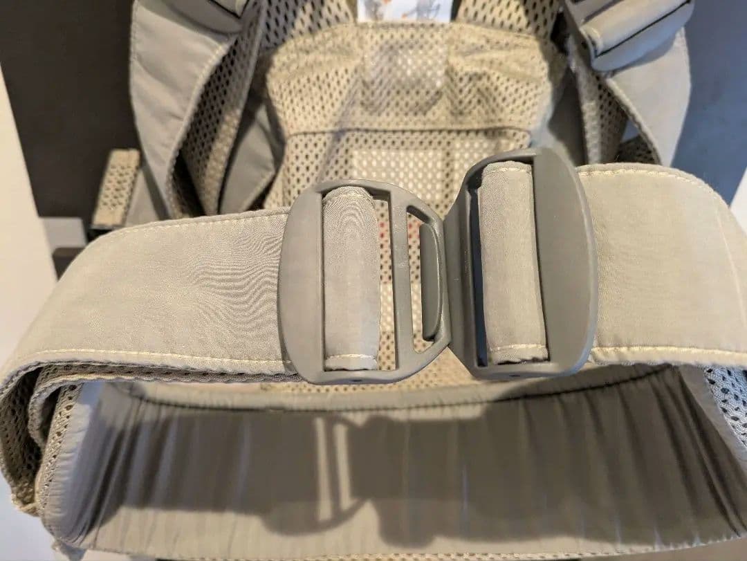 ベビービョルン ワンカイエアー ベージュ