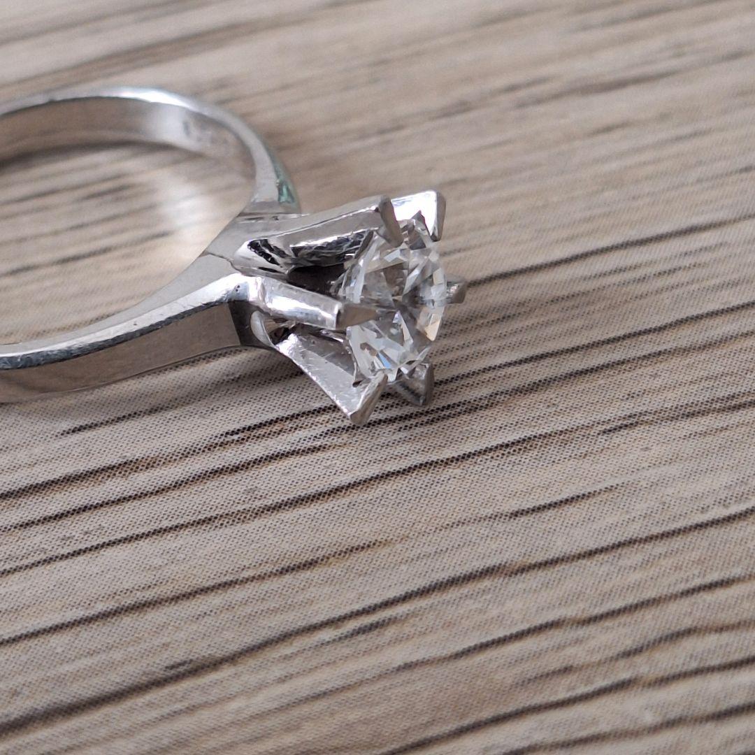 プラチナ　造幣局刻印有り　pt900 立爪リング