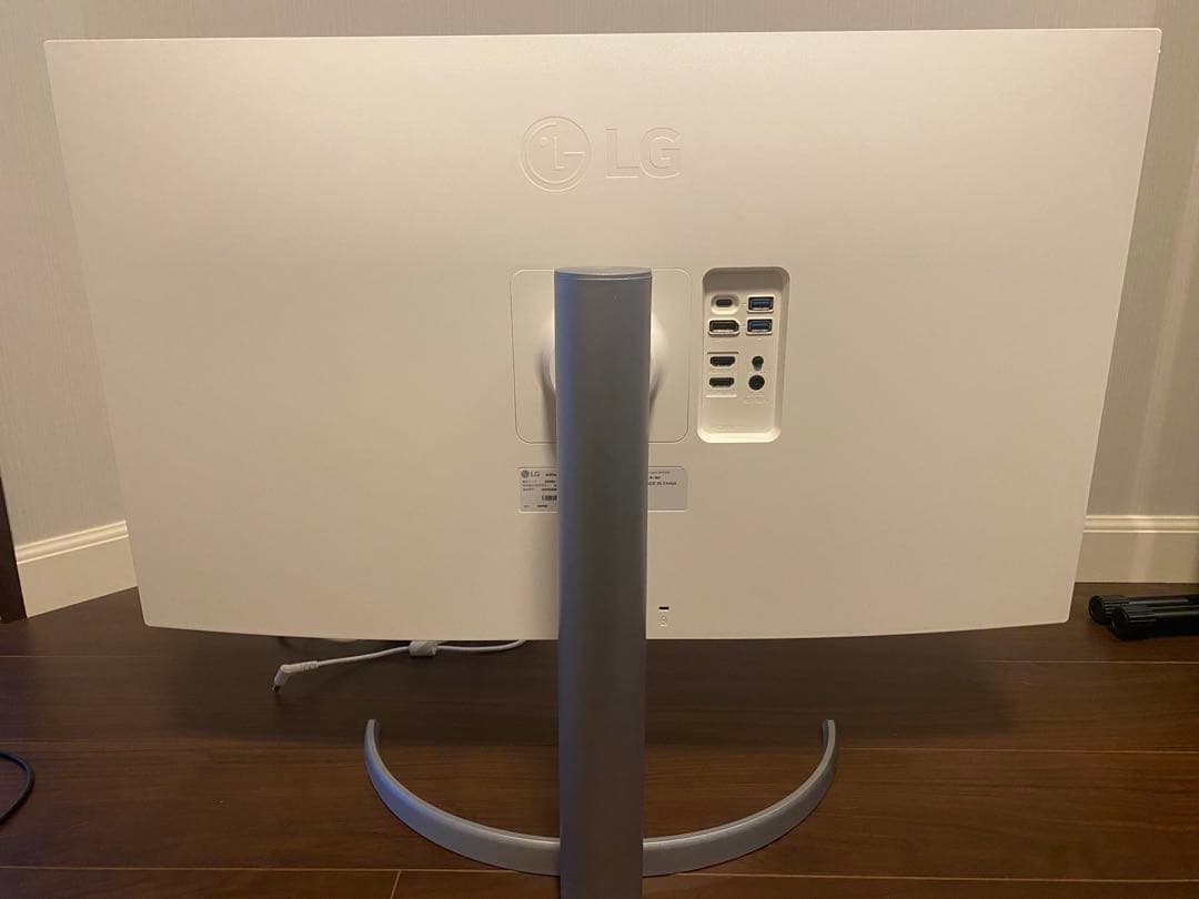 LG 32UP550 31.5インチ 4K UHD モニター