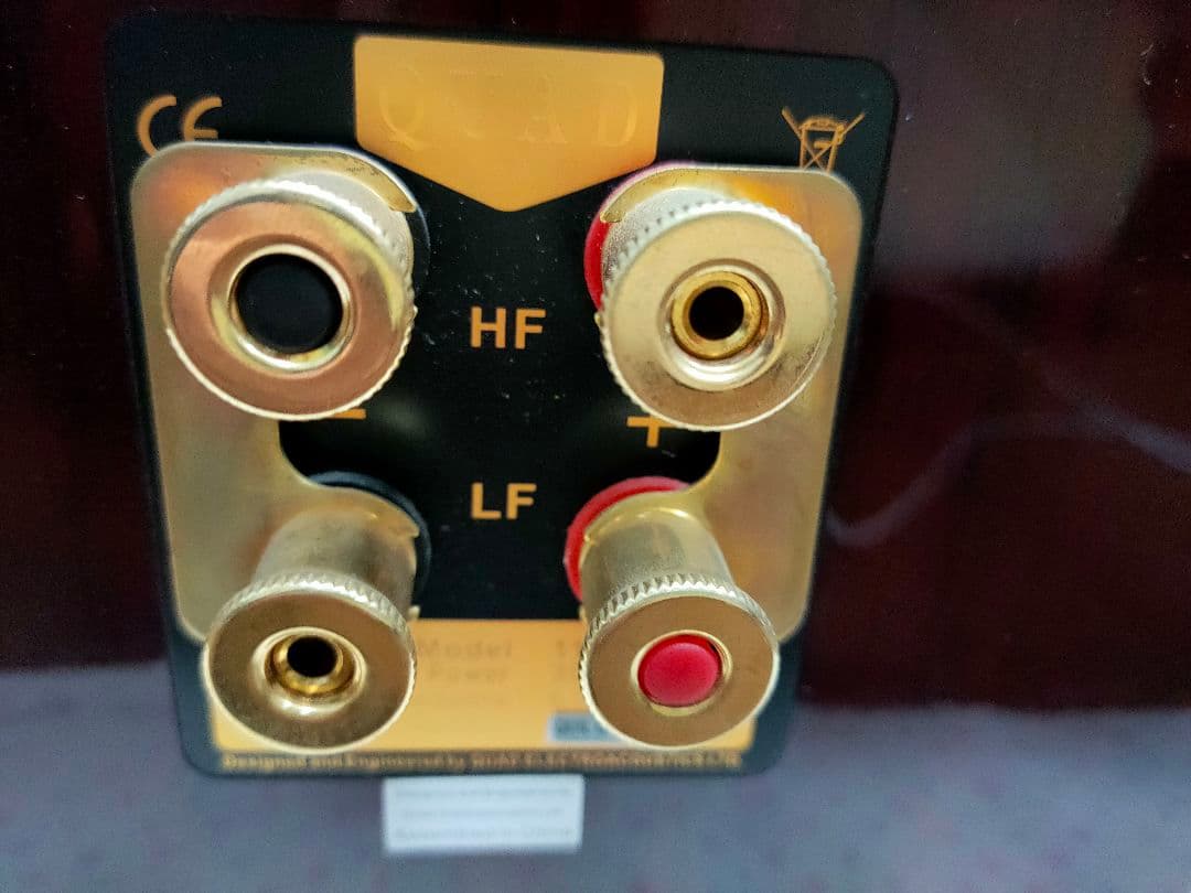 QUAD 11L²　2ウェイスピーカー ピアノローズウッド クリアサウンド