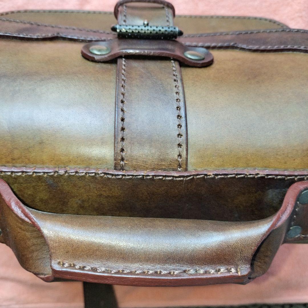 本革ショルダーバッグ ヴィンテージ