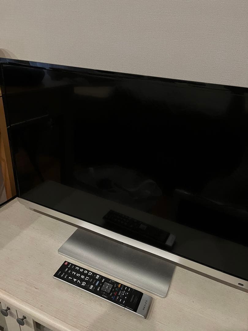 TOSHIBA 液晶テレビ　32J7