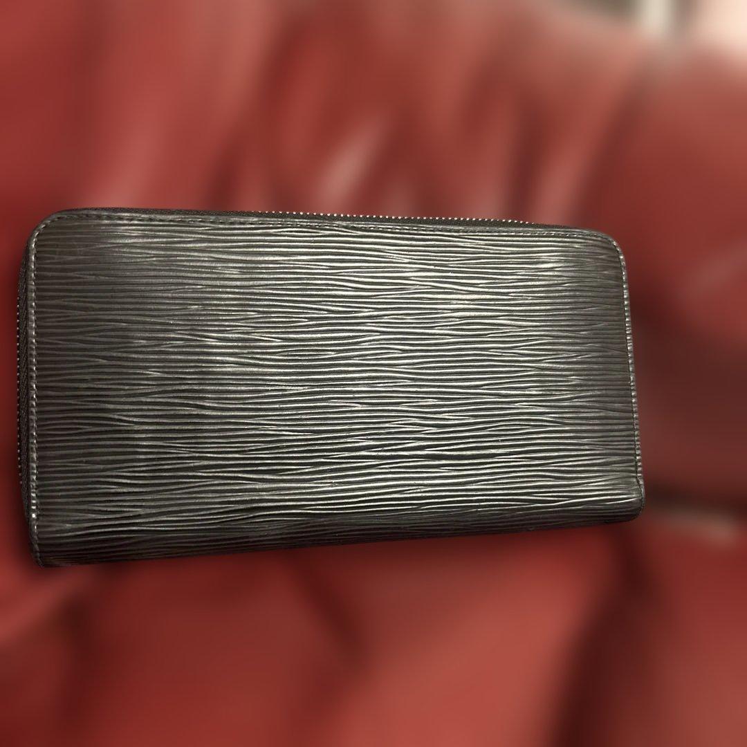 美品！ルイヴィトン エピ ジッピーウォレット