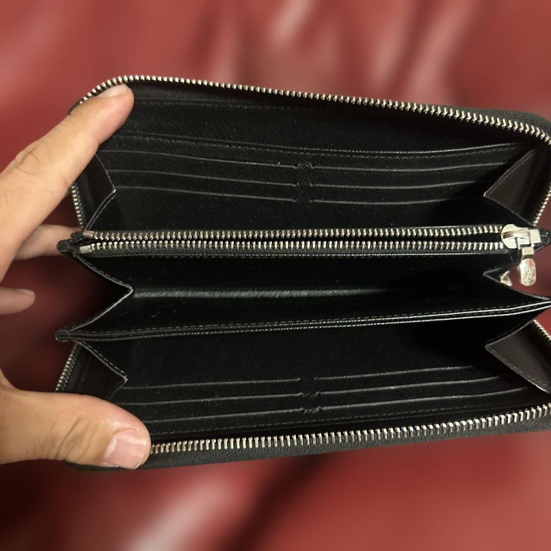 美品！ルイヴィトン エピ ジッピーウォレット