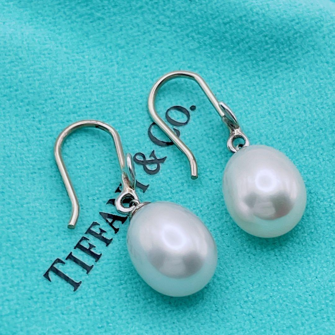 Tiffany & Co. ピアス　オリーブ　パール　フック　リーフ