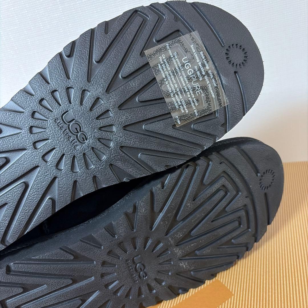 UGG スワロフスキー ベイリーボタン ブラック 25cm