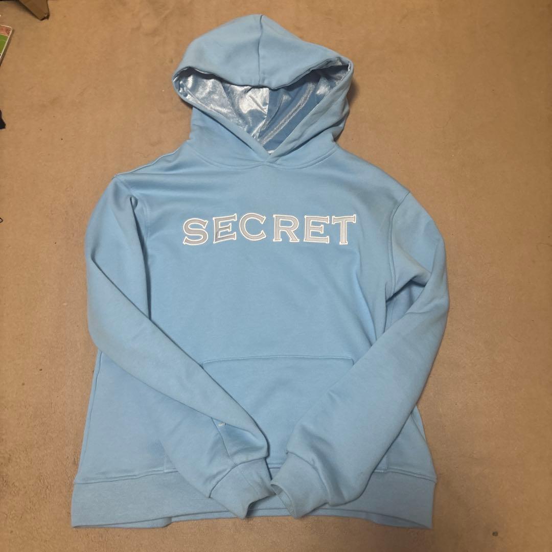 SECRETパーカーMサイズ上のみ