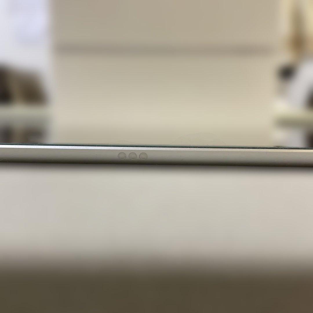 iPad 第9世代 64GB WiFiモデル+ 社外ペン + カバー