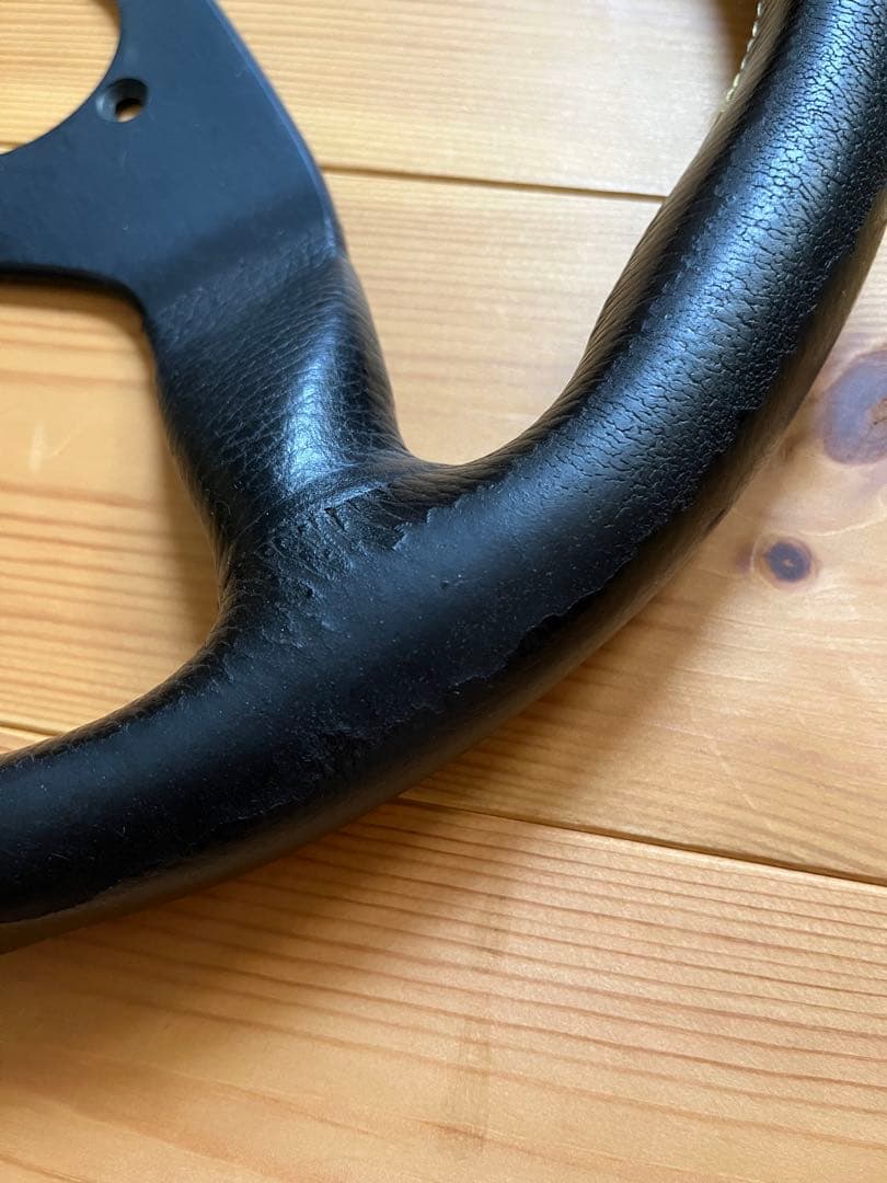 momo ステアリング ヴェローチェ　340mm