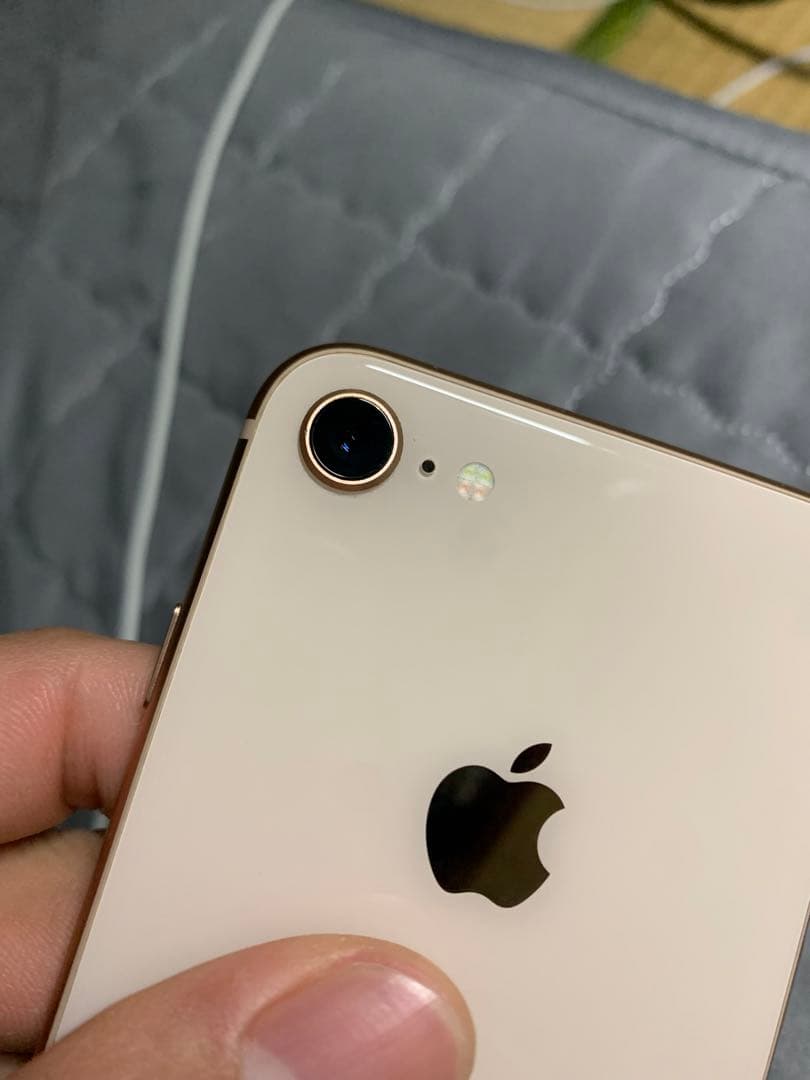 iPhone 8 ゴールド 64GB SIMフリー