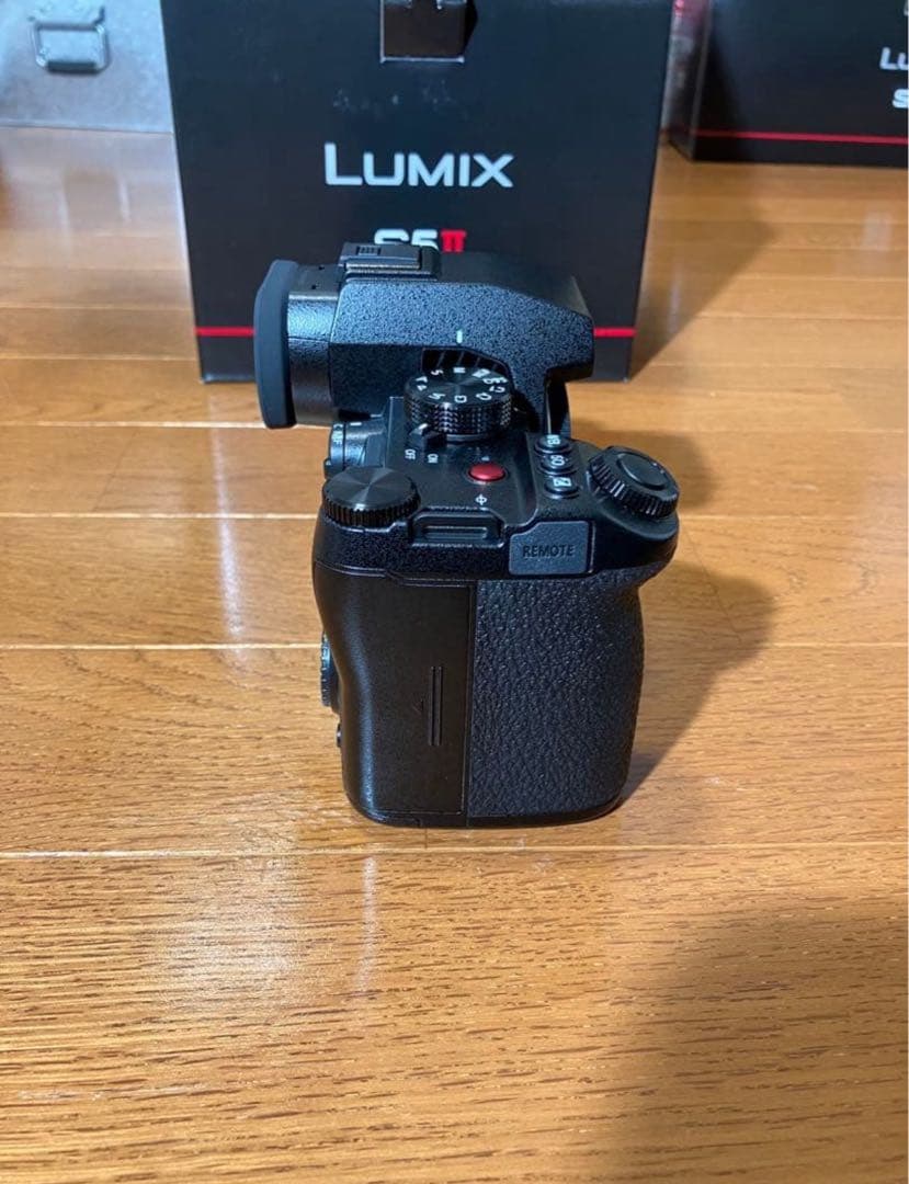 期間限定値引き中【美品 LUMIX DC-S5M2 s5II】バッテリー4個付