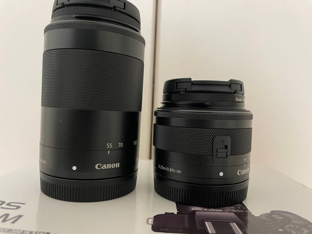 【美品】Canon EOS Kiss M ミラーレスカメラ 付属品多数