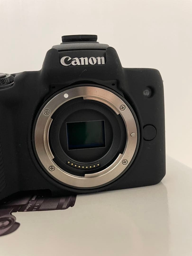 【美品】Canon EOS Kiss M ミラーレスカメラ 付属品多数