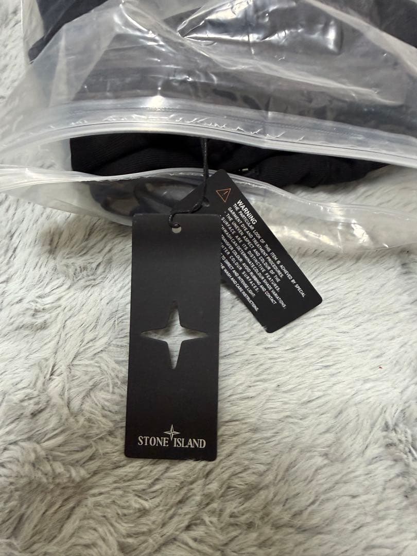 【新品未使用】STONE  ジップパーカー 黒