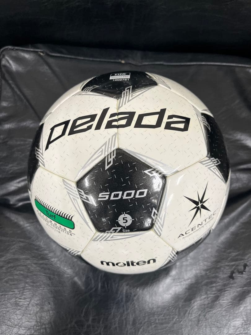 ２球セット　ペレーダ5000 モルテン　芝用