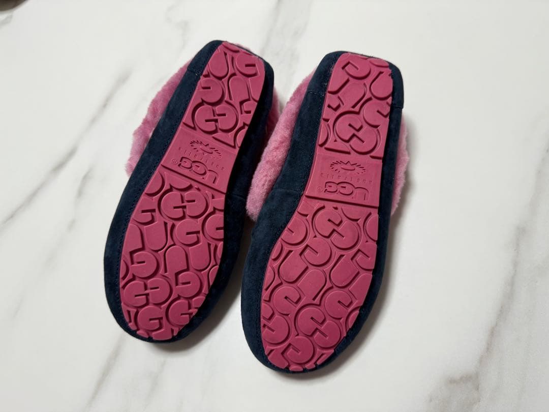 【新品未使用】 アグー UGG モカシン 希少カラー 22cm ネイビー/ピンク