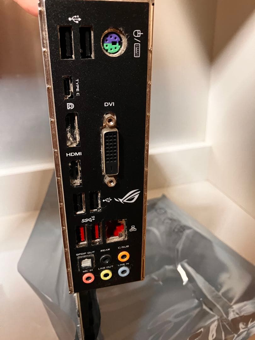 STRIX H370-F GAMING マザーボード　i7-8700付属