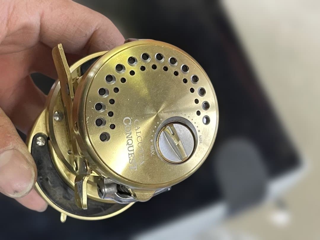 カルカッタ コンクエスト 201 ベイトリール シマノ