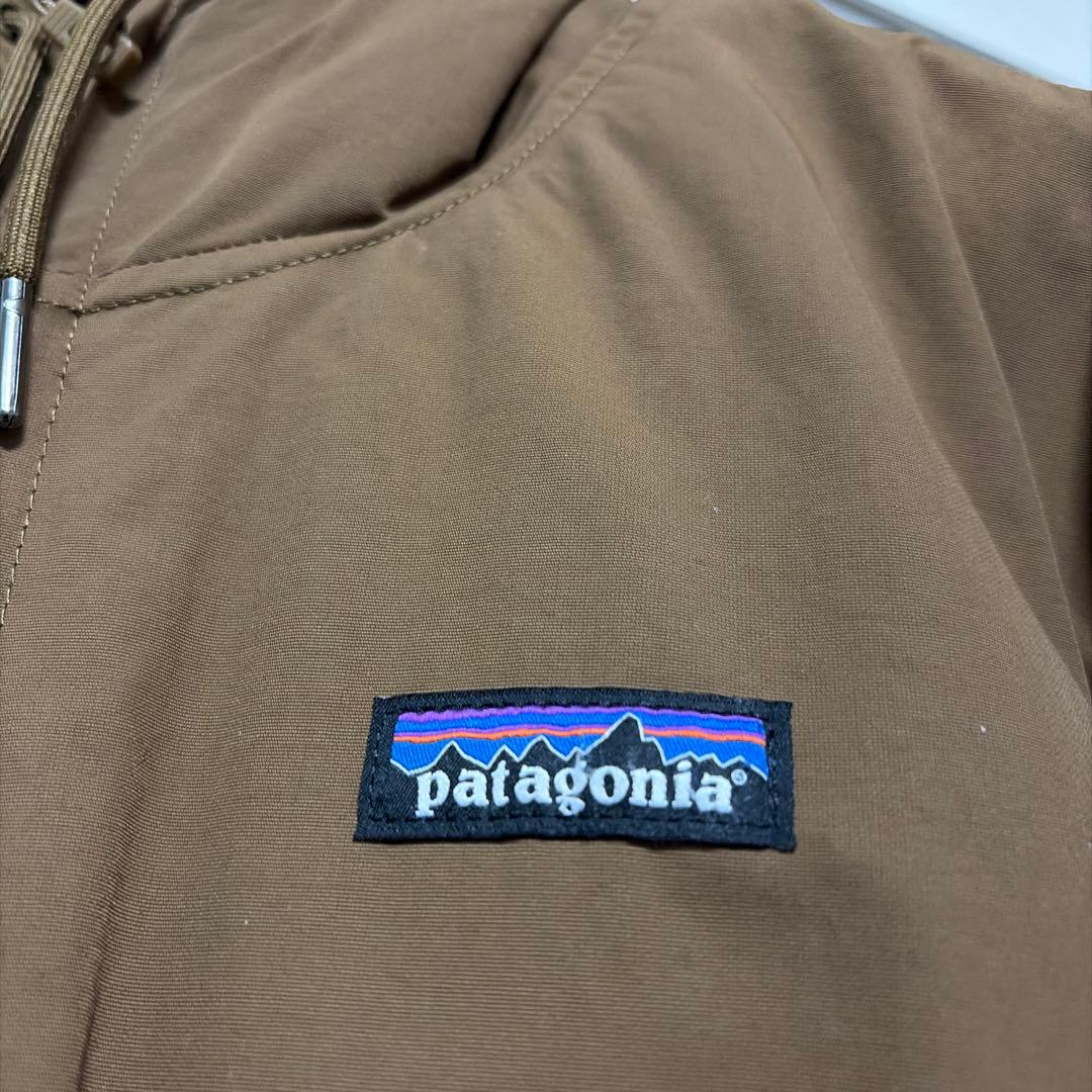 Patagonia ラインド イスマスフーディ ブラウン