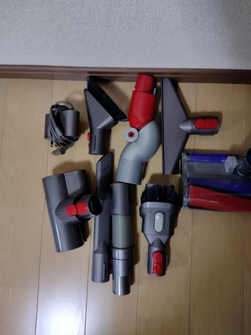 ダイソン★コードレス掃除機★V8★ＳV25★バッテリーの状態良好4