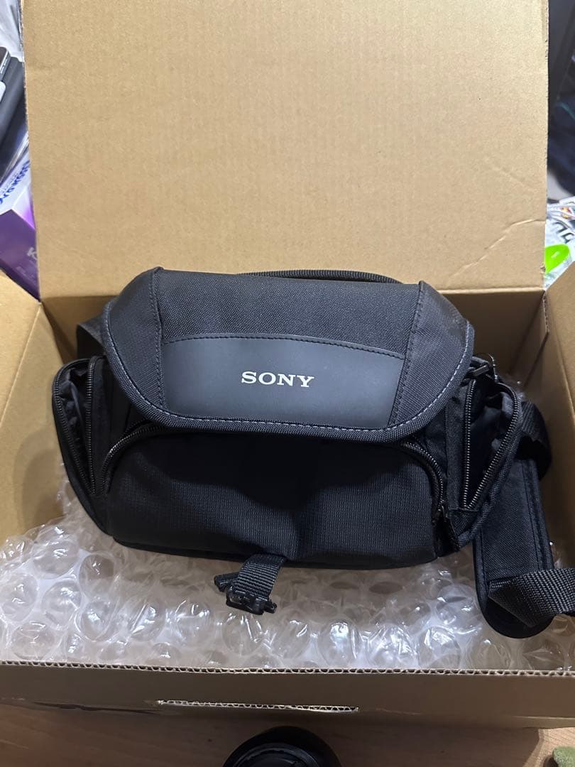 SONY α6400 ミラーレス一眼カメラ　ダブルズームキット【おまけ付き】
