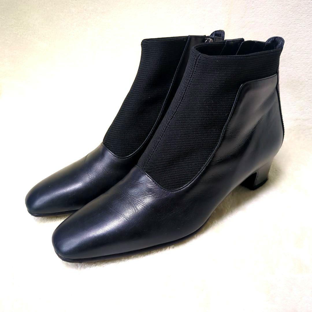 銀座ヨシノヤ【美品】24.5 外反母趾対応　レザー　ショートブーツ　サイドジップ