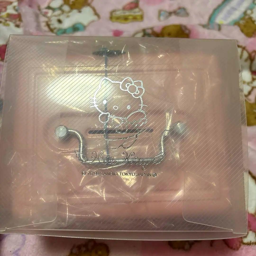 ♡ ハローキティ ミニ　手提げ　金庫　ピンク