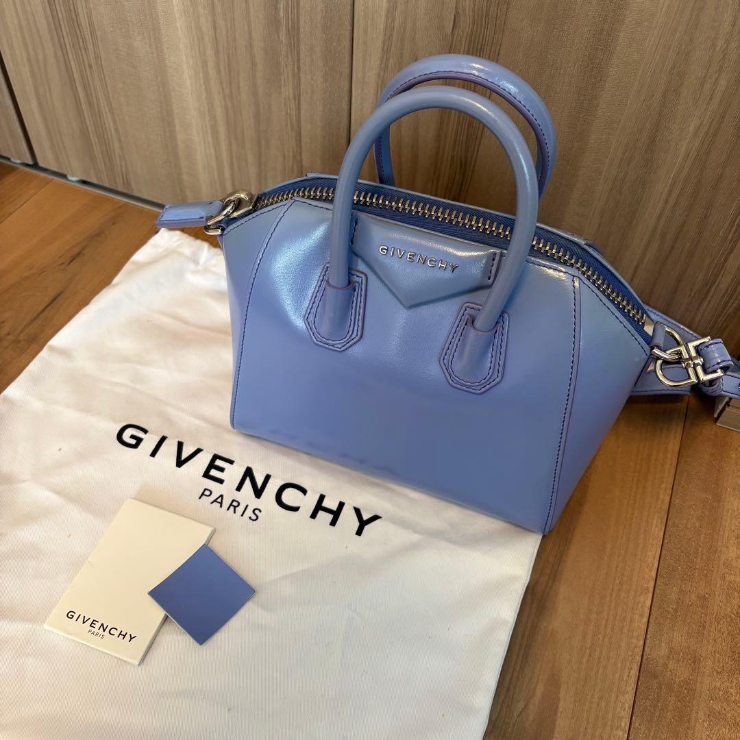GIVENCHY アンティゴナ　ミニ　インディゴブルー　羊革100%