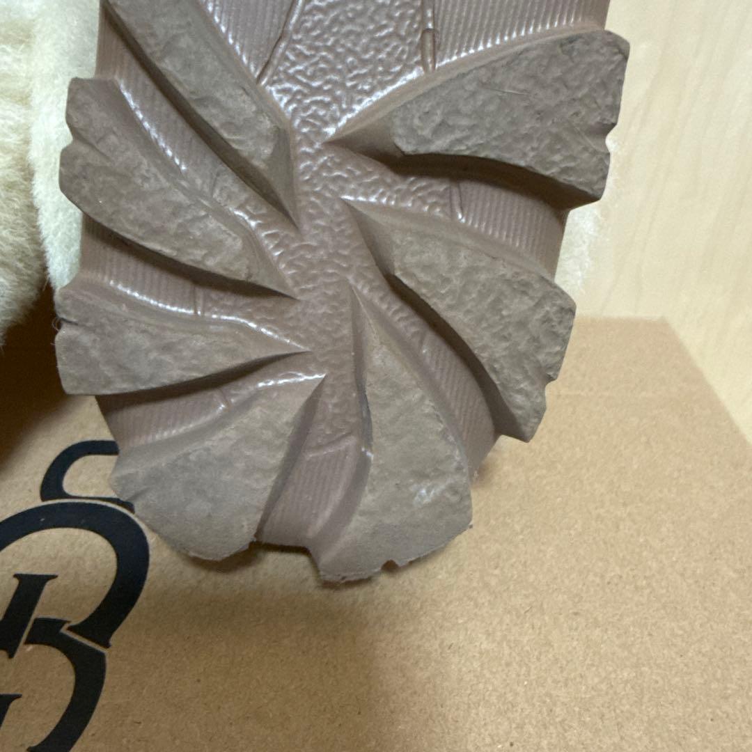 UGG W COQUTTE W5125 サンダル　25cm