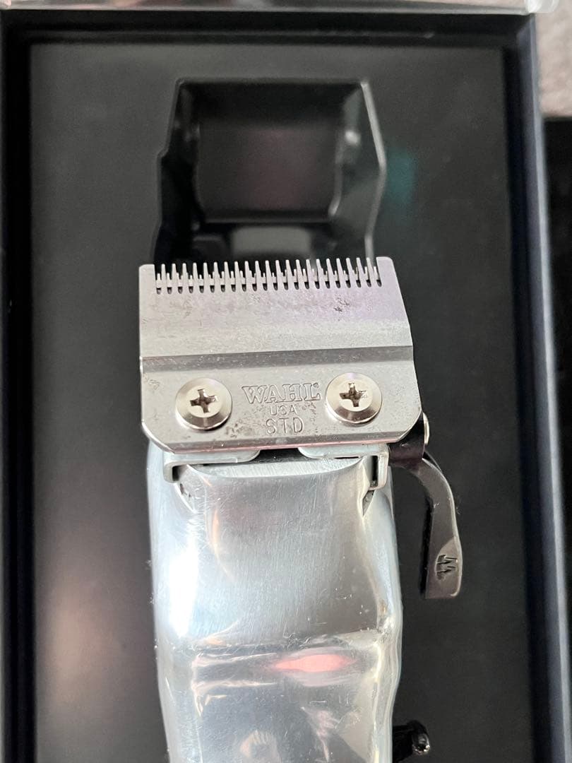 箱付　WAHL ウォール　コードレスバリカン　マジッククリップ フルメタル