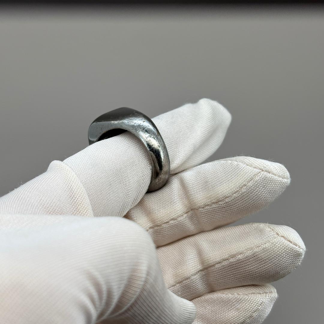 VERSACE 希少 ロゴ リング シルバー レッド シグネットリング