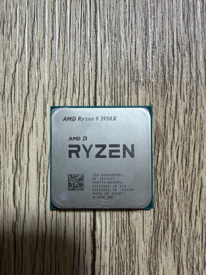 AMD Ryzen 9 3950X CPU 本体