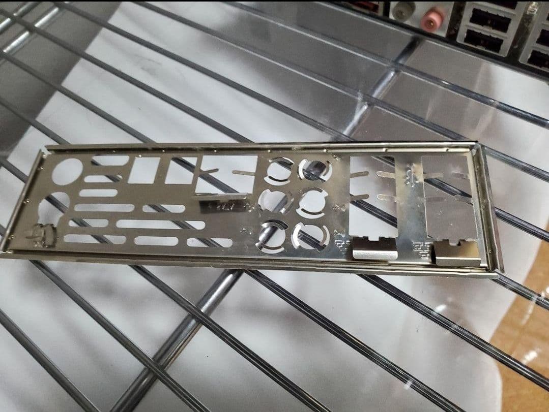 IN9 32X-MAX abit製 背面が青く光る　LGA775 ※ジャンク品