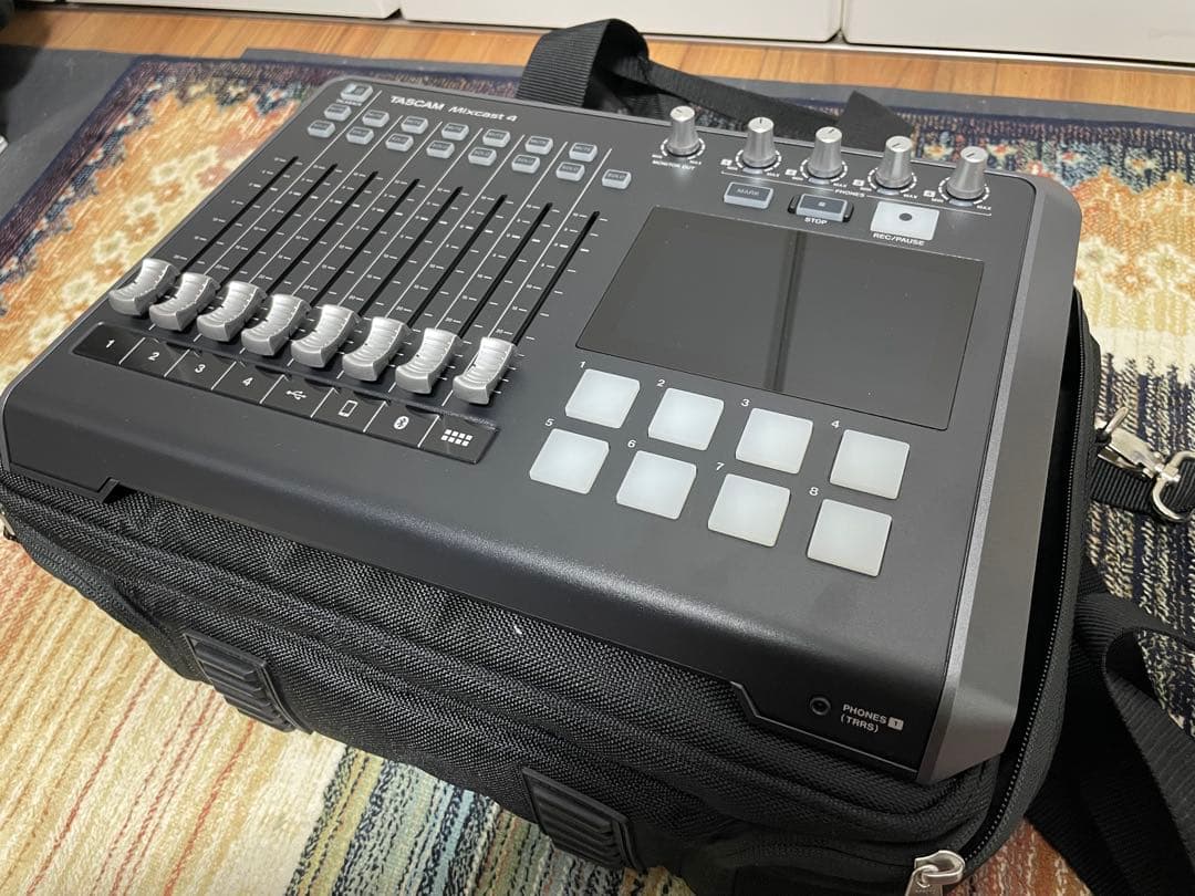 ウ*カ様 tascam TEAC Mixcast 4