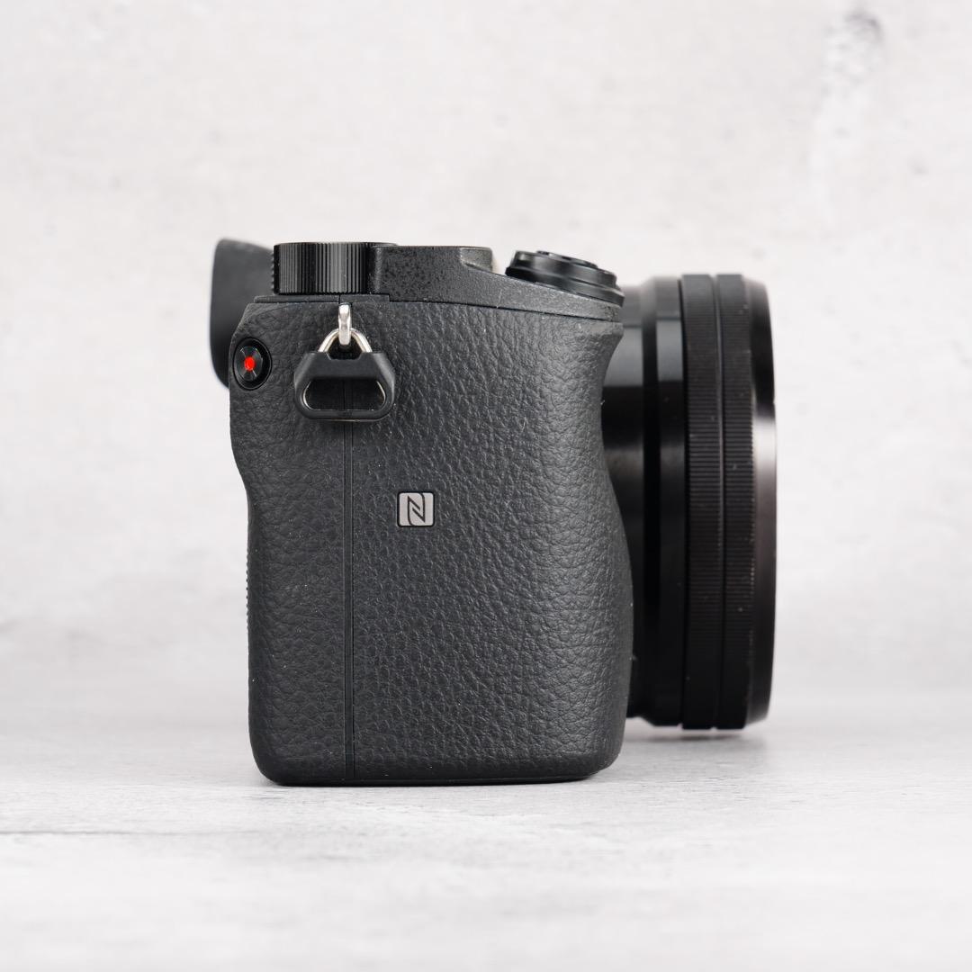 【制限解除済】美品 Sony 真・α6300 4K動画 高速AF レンズキット