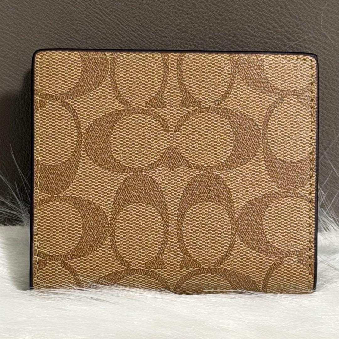 【新品未使用✨COACH】二つ折り財布/ベージュ/定期入れ/カード/シグネチャー