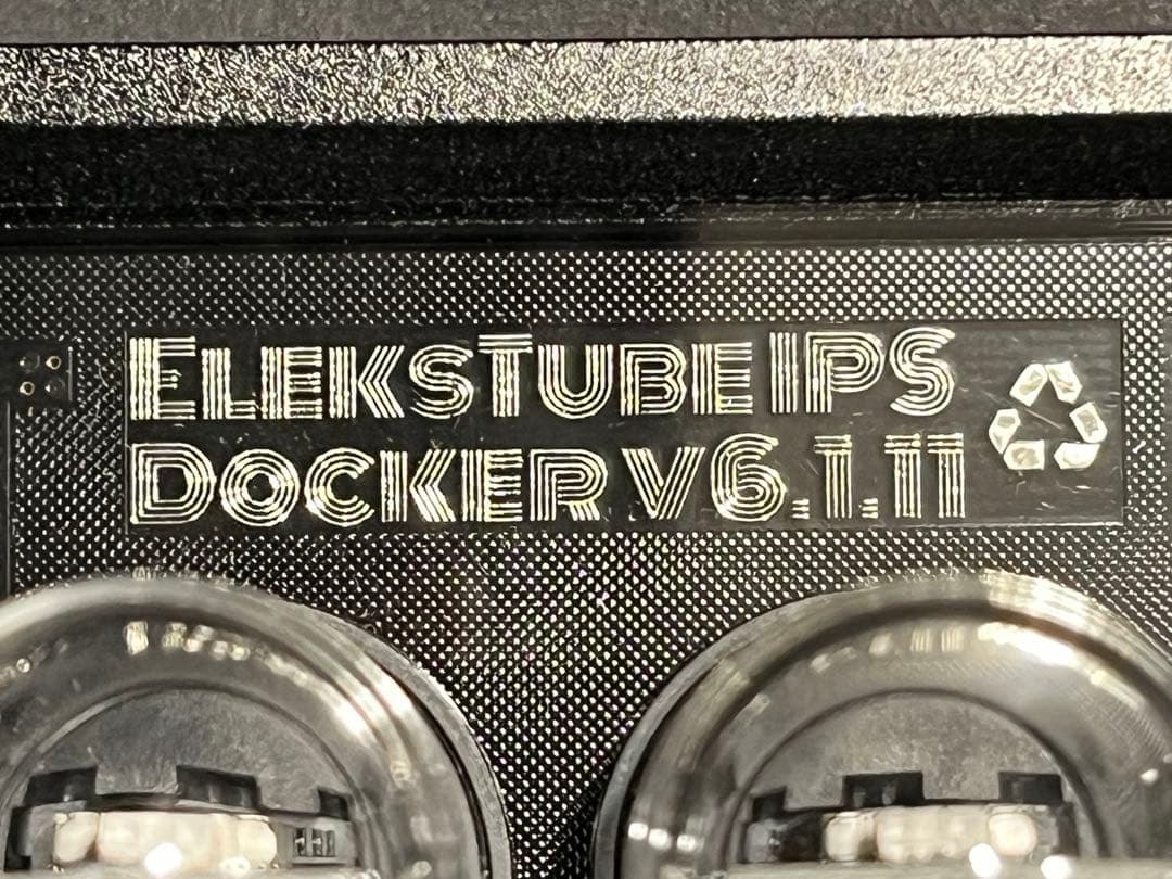 ギ*オ様 ニキシー管風デジタル時計 Elekstube IPS