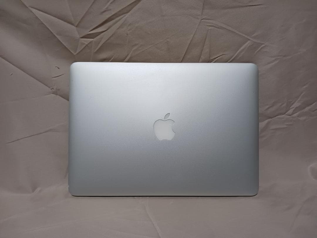 MacBook Air (13-inch, Early 2014)　充電器付属
