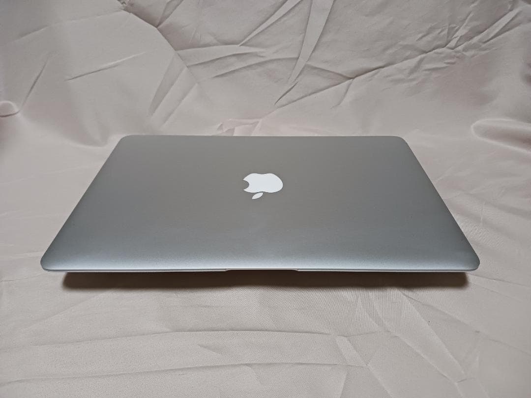 MacBook Air (13-inch, Early 2014)　充電器付属