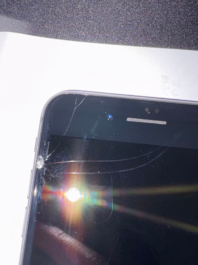 Apple iPhone 8 Plus スペースグレイ　本体