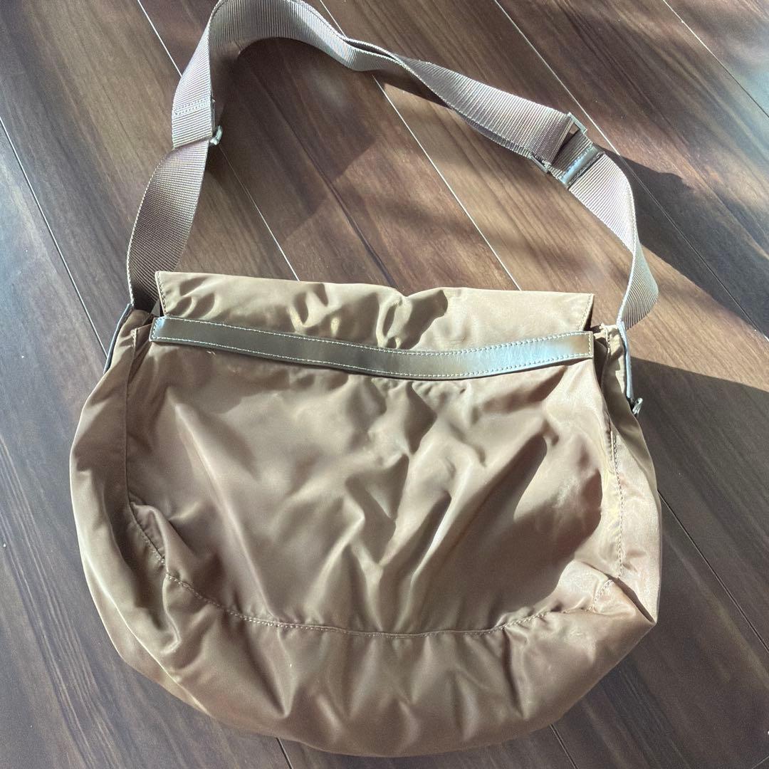 最終金額　PRADA ブラウン ショルダーバッグ　バッグ　ナイロン