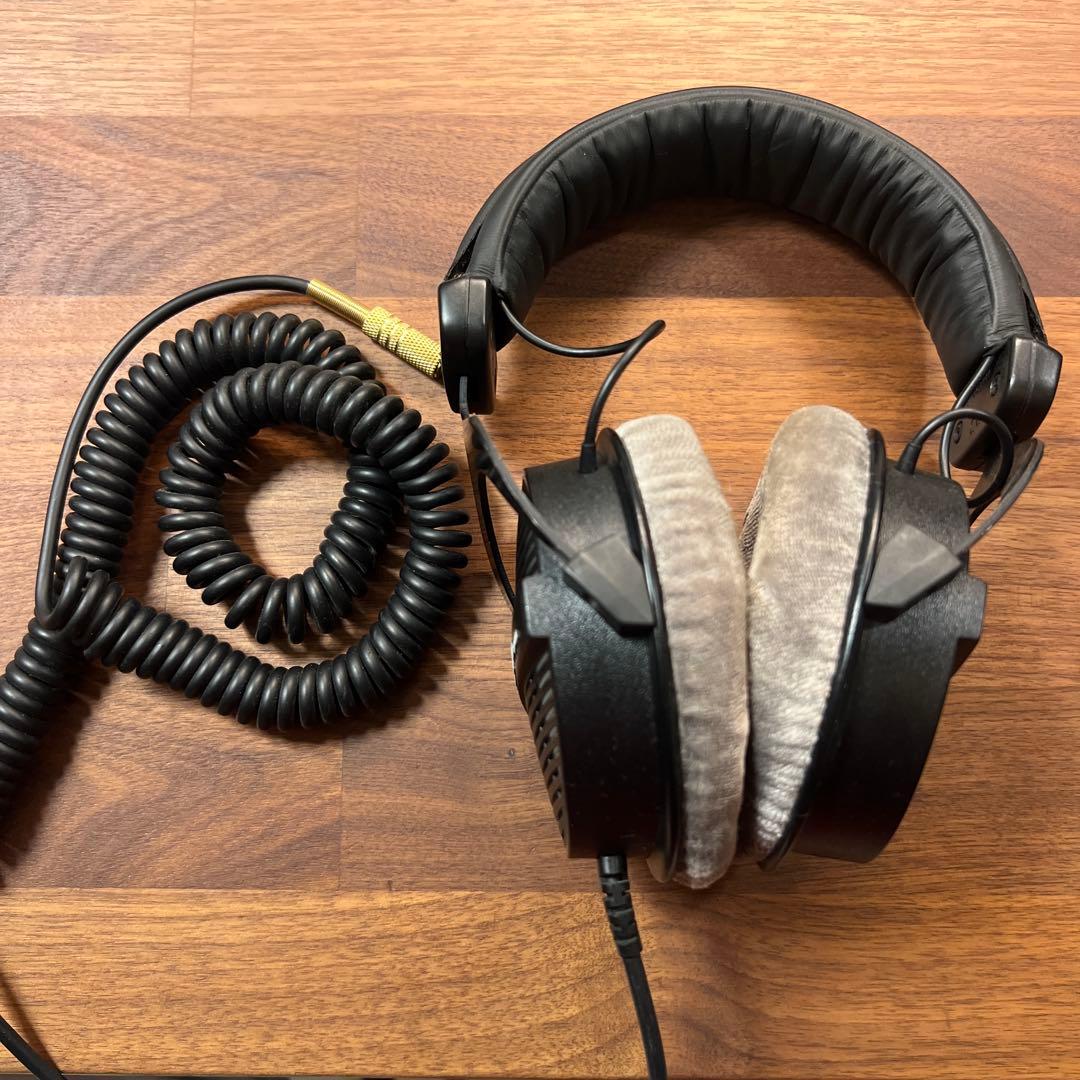 beyerdynamic DT990PRO 開放型プロ用モニターヘッドホン