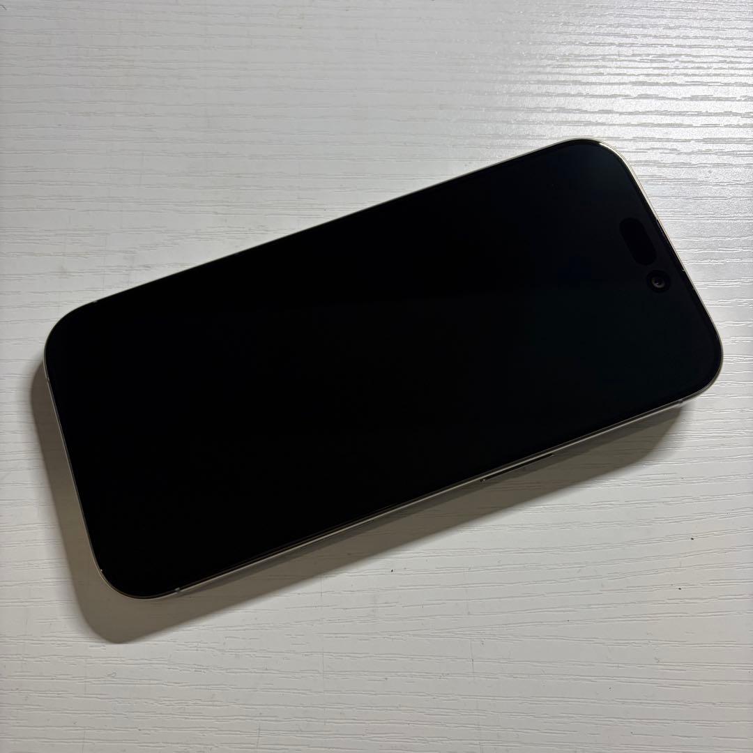 iPhone 15 Pro 256GB SIMフリー ナチュラルチタニウム